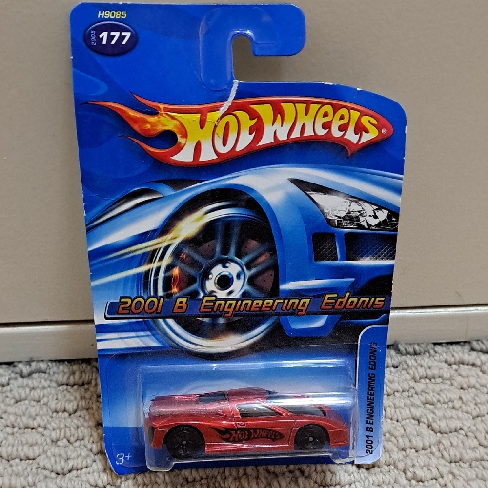 Hot Wheels 2001 B Engineering Edonis Toy Car - Red with Black Lettering, ✨️NEW✨️